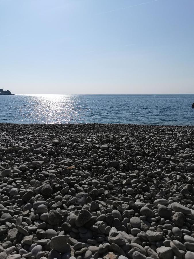 Apartment Stefania On The Beach Koromačno المظهر الخارجي الصورة